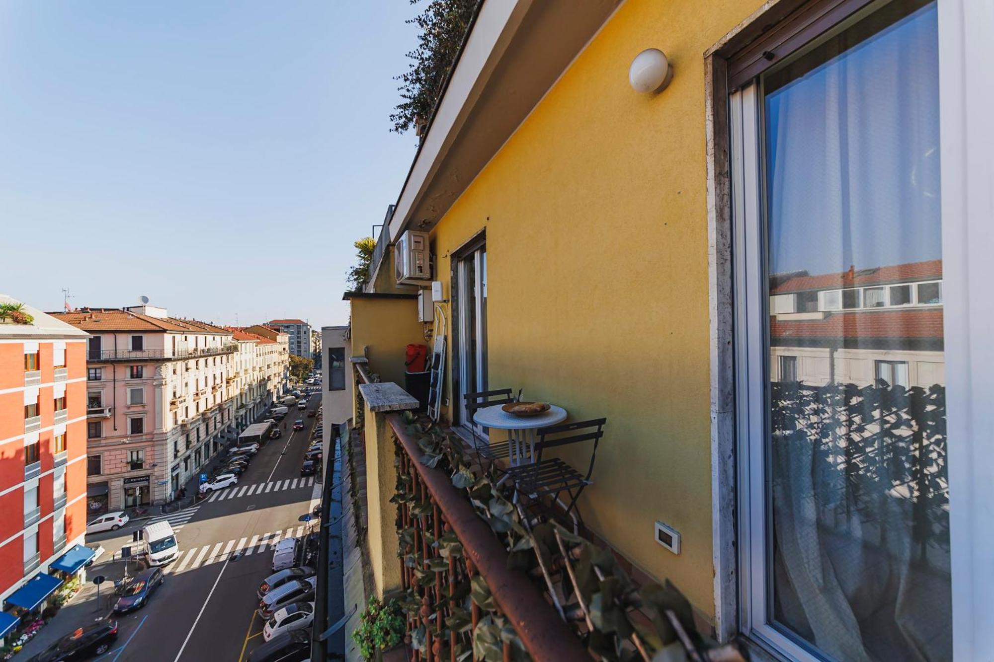 Luminoso Apt In Porta Venezia Milão Exterior foto